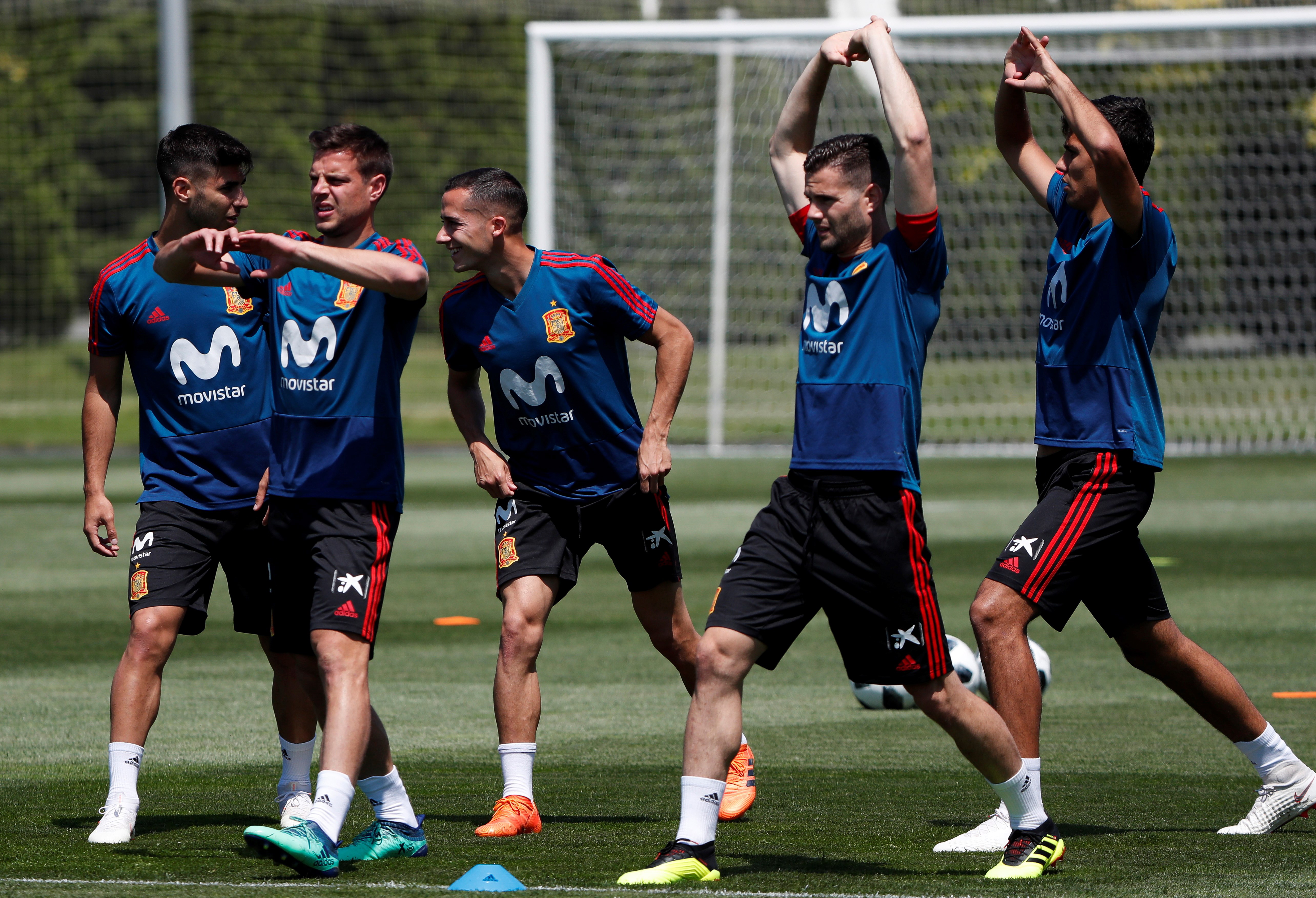 雷火电竞简介-西班牙队员备战国际足球联赛