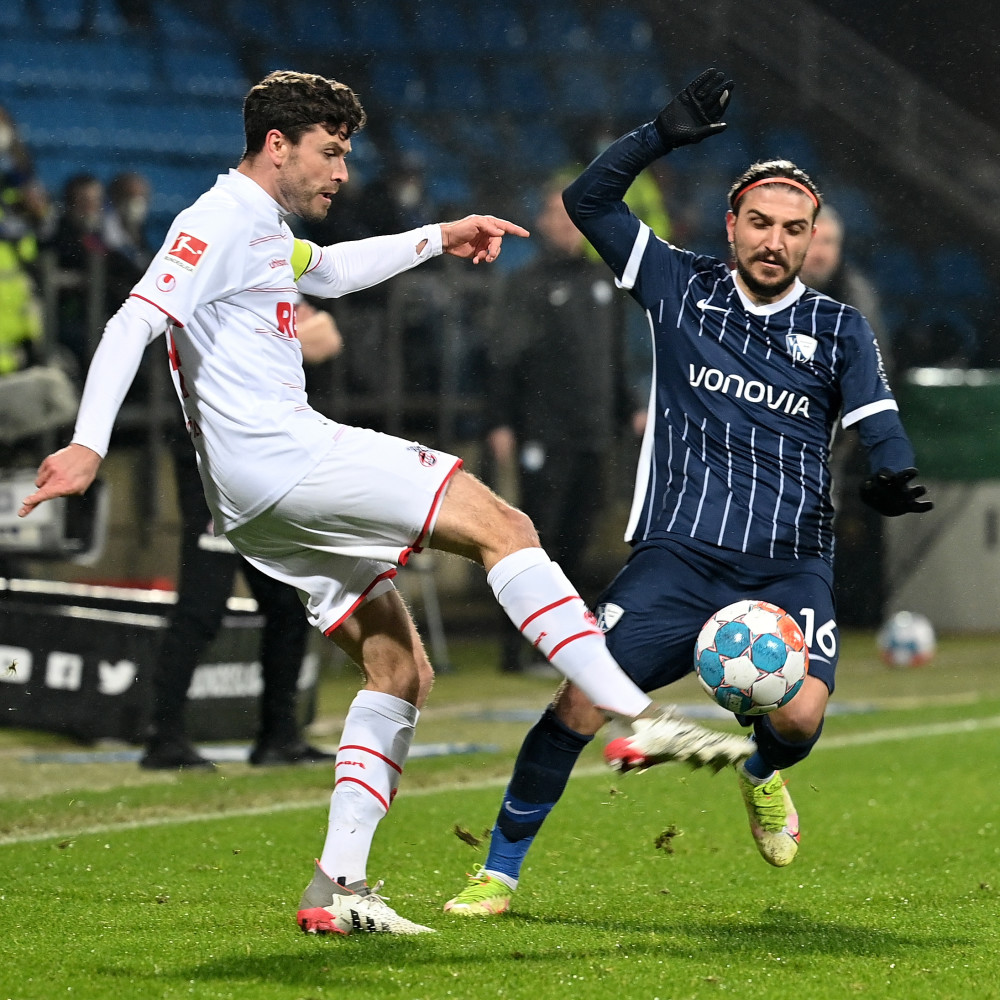 包含波鸿明天将对阵科隆进行激烈争夺的词条