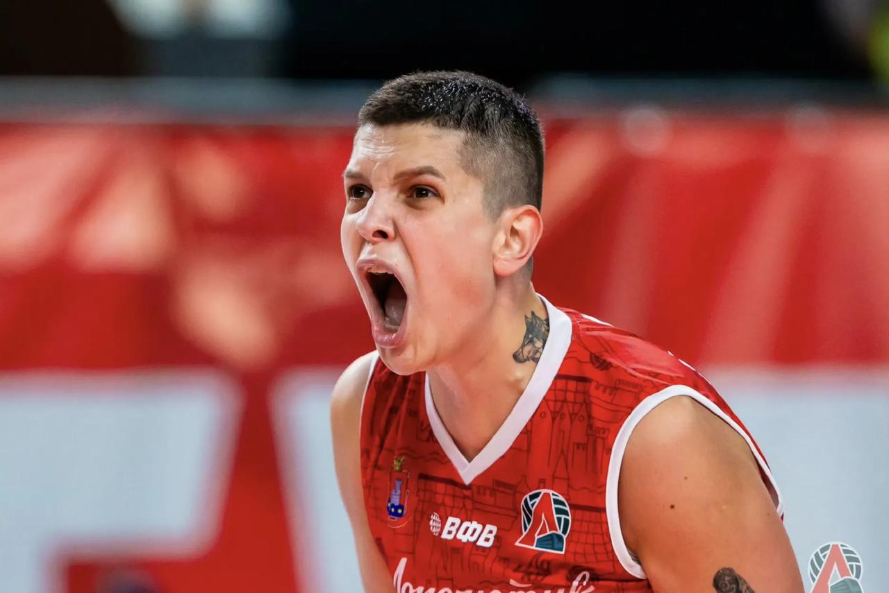 俄超比赛频频受阻，球员状态有所下滑的简单介绍