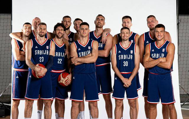 巴黎圣日耳曼血洗塞尔维亚男篮,Gumayusi打破历史纪录宿命之战成都决赛之夜,强势挺进下一轮的简单介绍 巴黎圣日耳曼血洗塞尔维亚男篮,Gumayusi打破历史纪录宿命之战成都决赛之夜,强势挺进下一轮的简单介绍