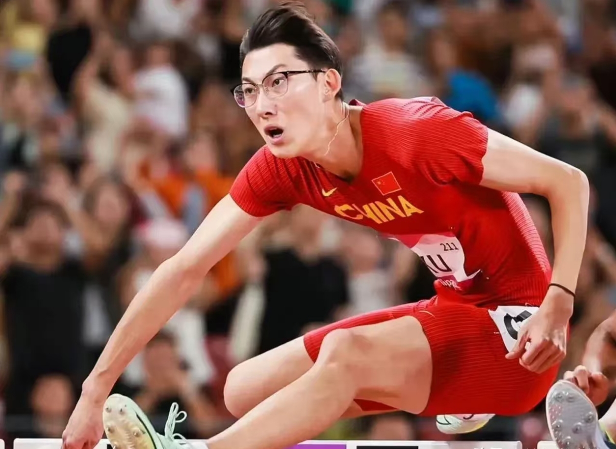 雷火电竞官网-运动员们在赛场上无愧高手之名