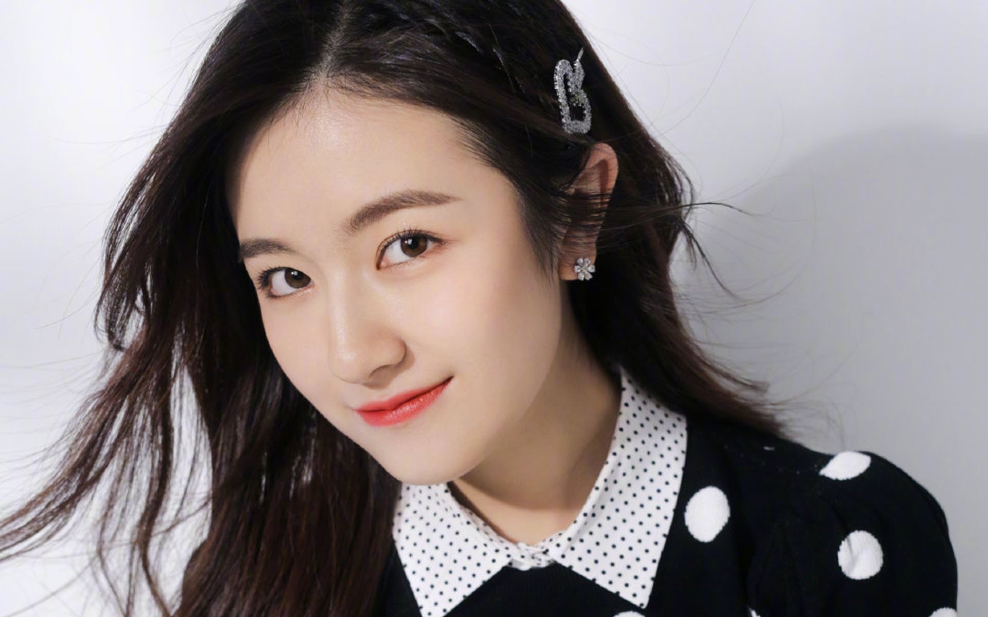 雷火电竞合作-唯一之门，那不勒斯鏖战乌克兰的启示与奥纳纳欧冠决赛的统治力