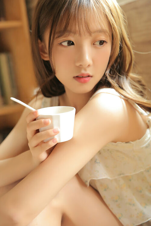 三个备选，突出不同角度）