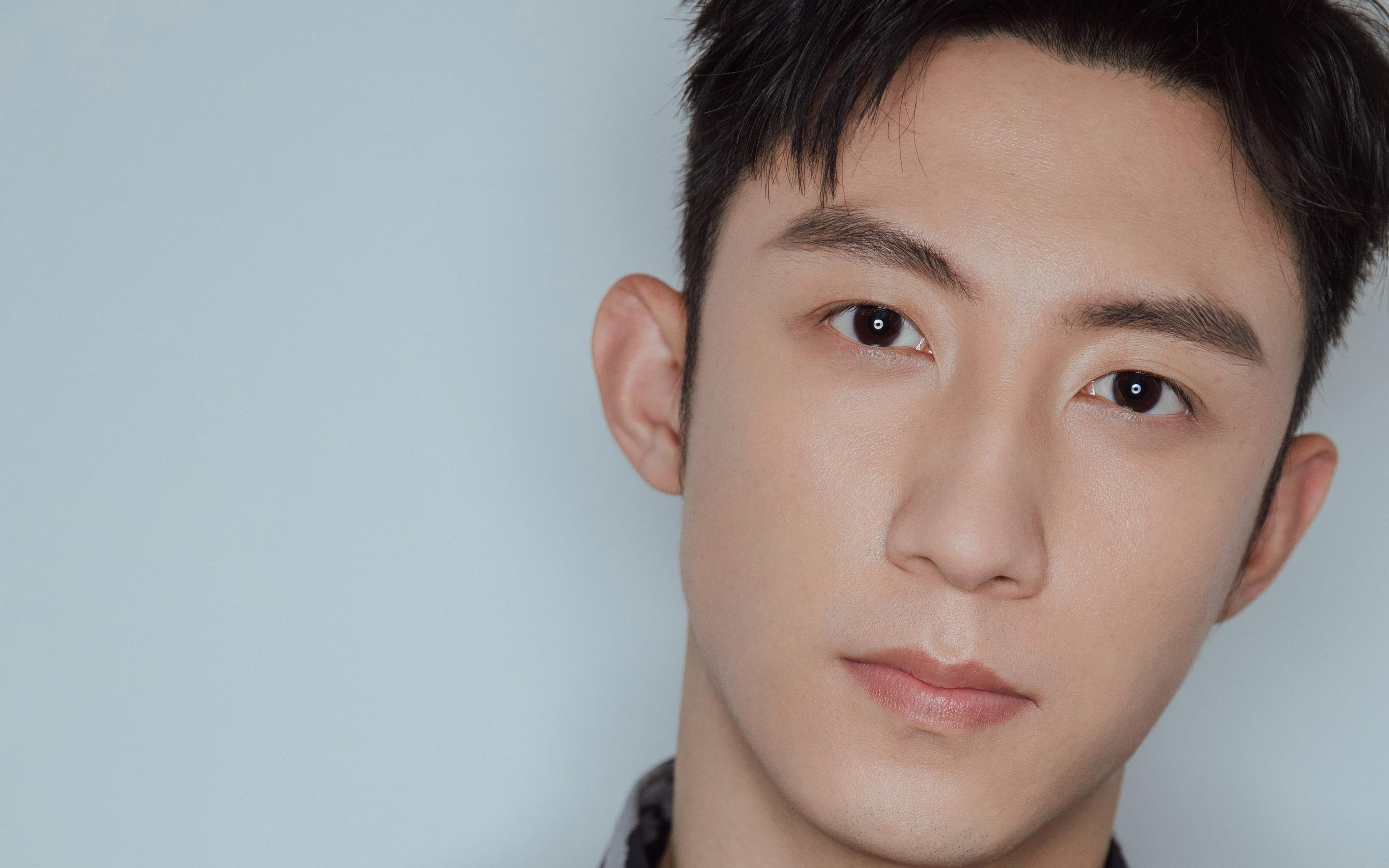 雷火电竞-紫金之巅的死神镰刀与凤凰涅槃，世界排名争夺战之夜，布克铭刻巨星徽章