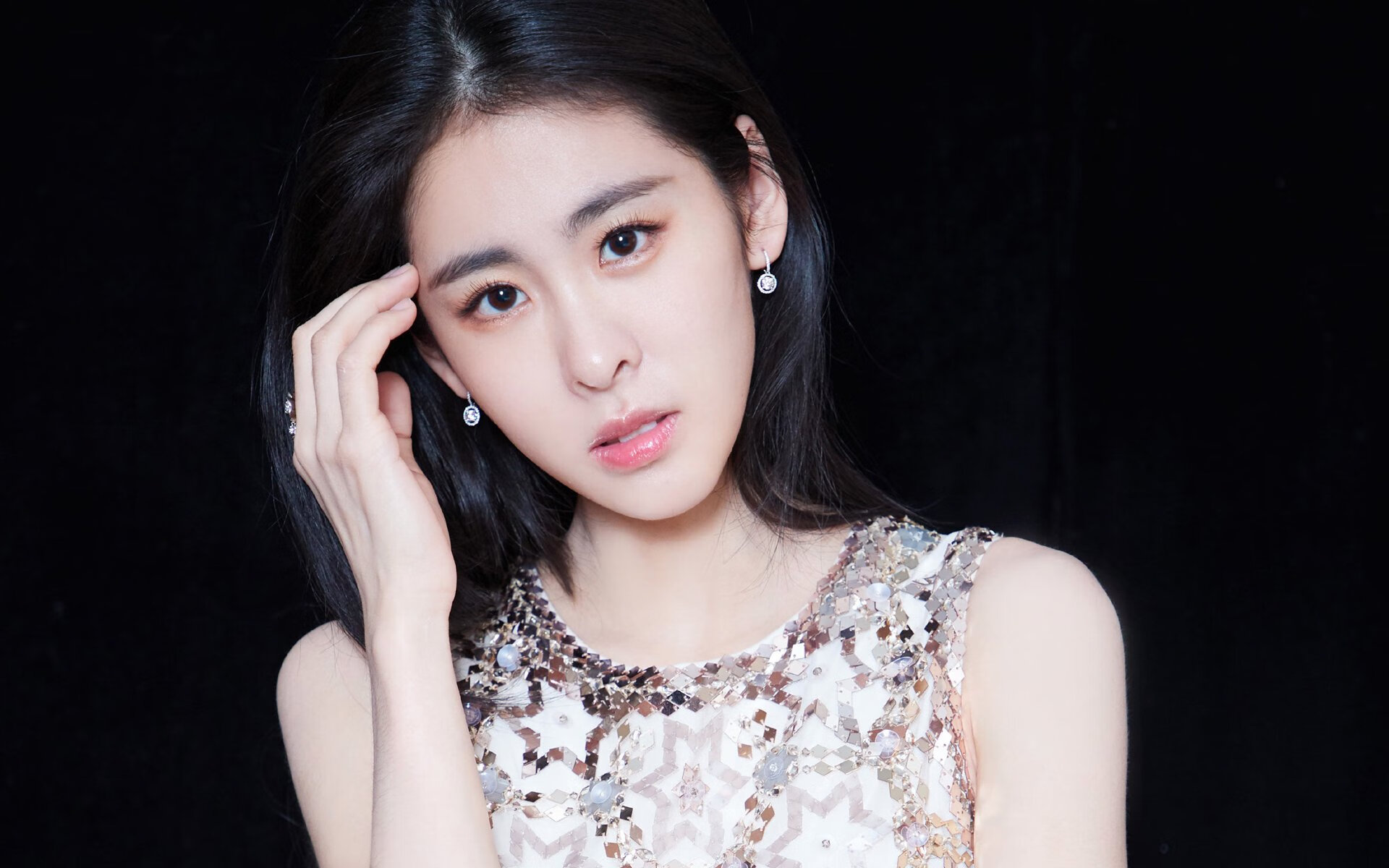 墨西哥高压风暴席卷圣西罗！莱万绝境亮剑捍卫米兰荣耀