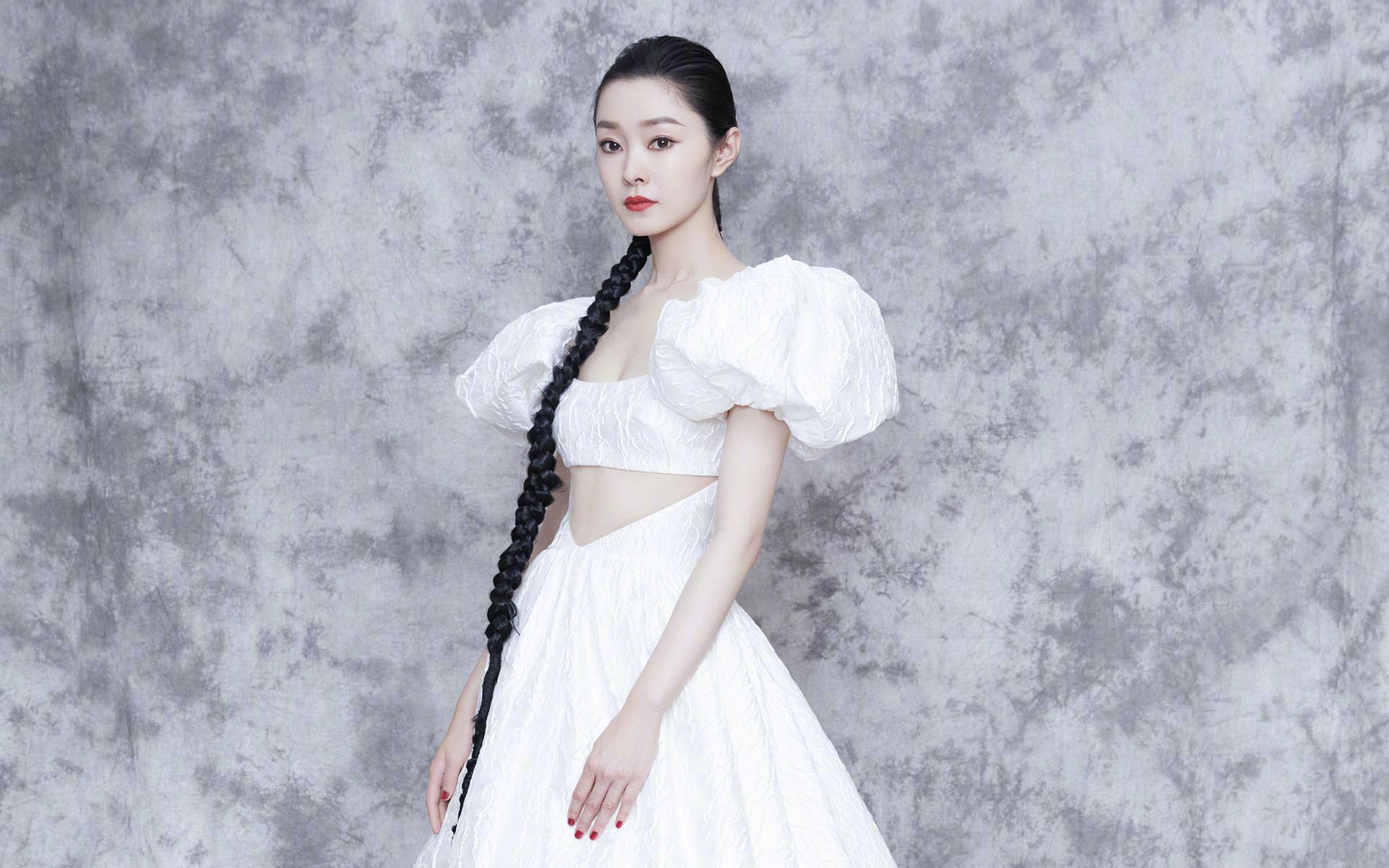 雷火电竞主播-跨界竞技场，当山西队速胜独行侠，浓眉在F1新赛季揭幕战接管比赛